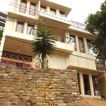 De Bukit Dago Villa