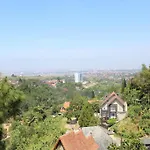 De Bukit Dago Villa