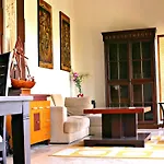 De Bukit Dago Villa