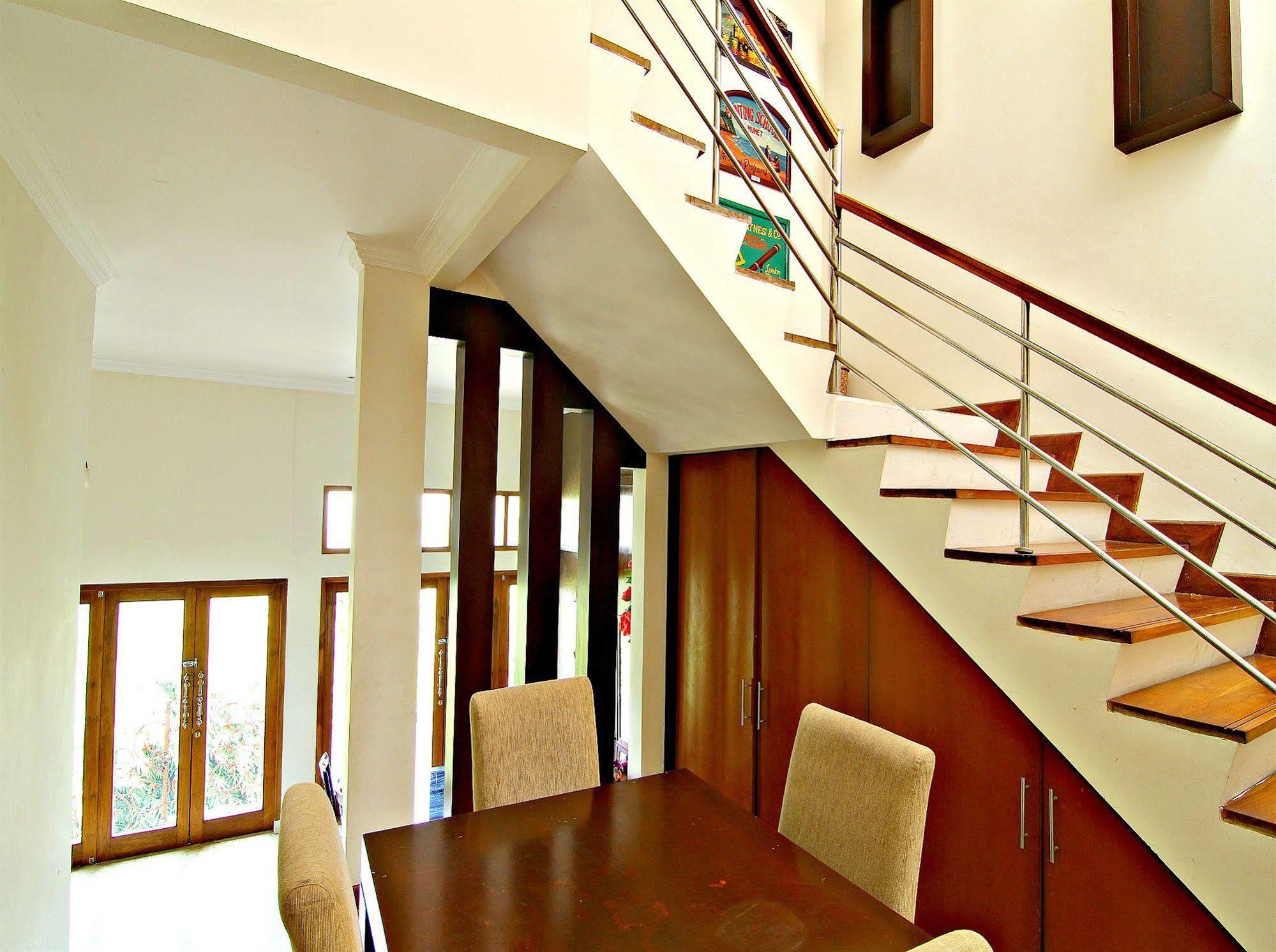 De Bukit Dago Villa